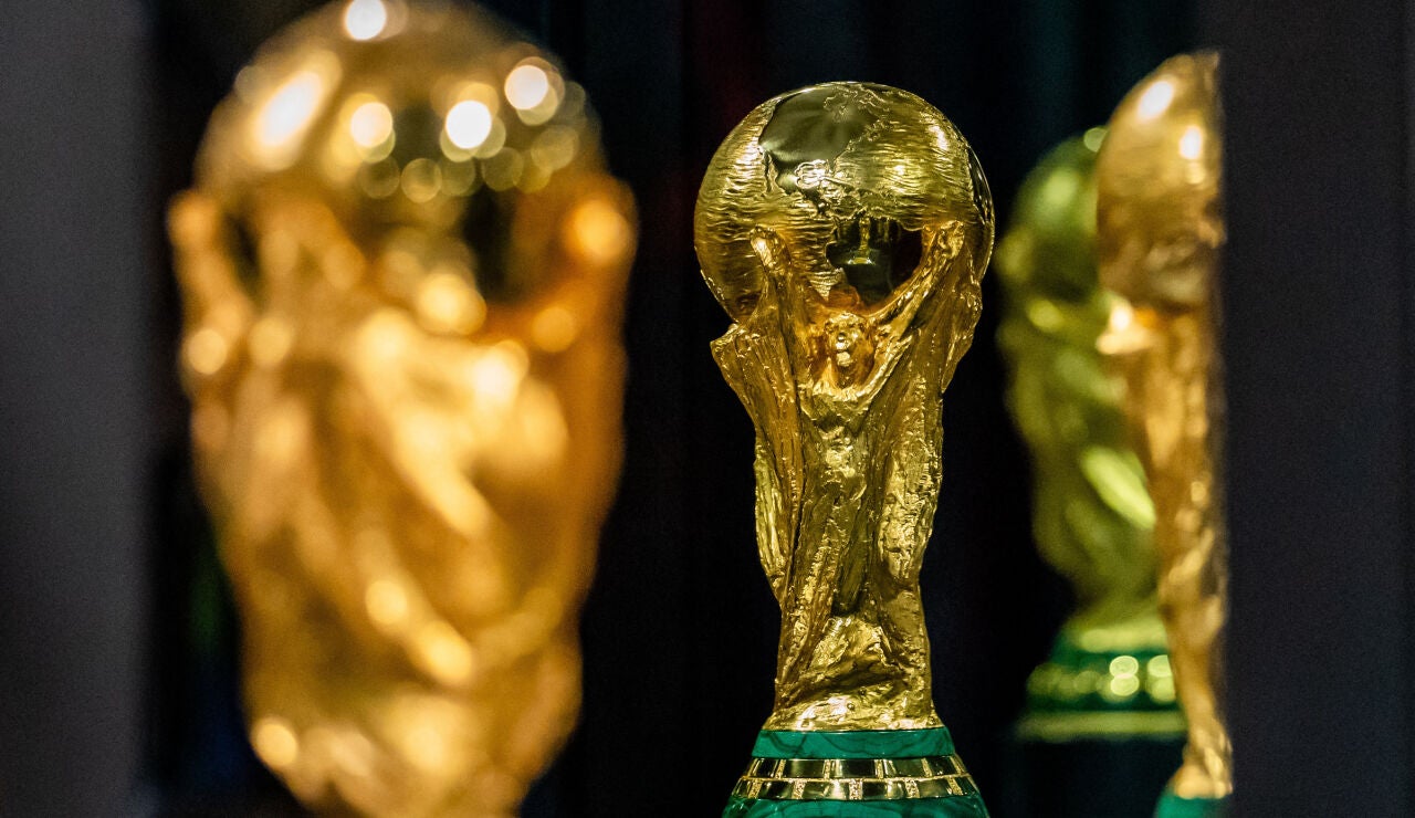 El trofeo de la Copa del Mundo en Toronto