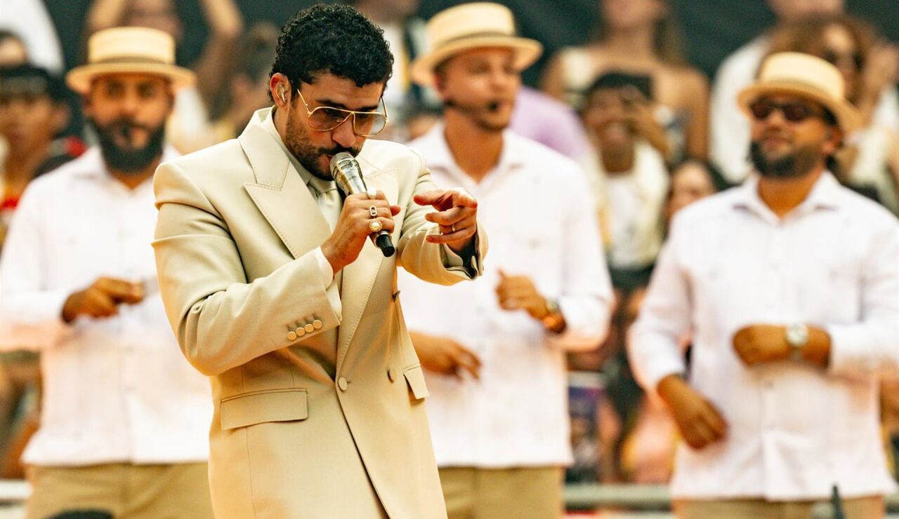 Bad Bunny trae Puerto Rico a Madrid en la primera noche de su residencia