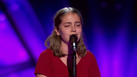 Candela en La Voz Kids