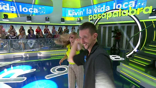 ¿David baila por primera vez en Pasapalabra? Natalia Rodríguez le saca a La Pista al ritmo de Ricky Martin ¿David baila por primera vez en Pasapalabra? Natalia Rodríguez le saca a La Pista al ritmo de Ricky Martin