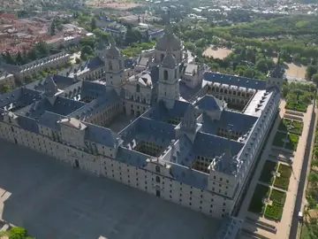 Monasterio de El Escorial Monasterio de El Escorial