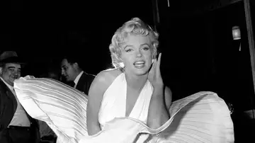 Marilyn Monroe en The Seven Year Itch (La tentación vive arriba) en 1954 Marilyn Monroe en The Seven Year Itch (La tentación vive arriba) en 1954