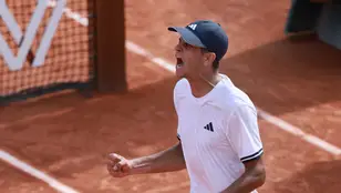 Rafa Jódar celebra una victoria en Roland Garros 2016