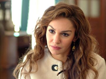 Nare intenta salvar el matrimonio de Cihan, pero Alya sentencia su historia: "Fue un error"