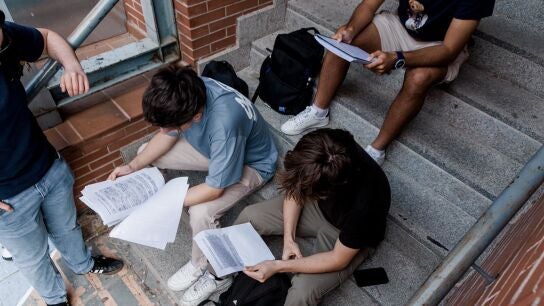 Arranca la PAU 2026 en la Comunidad de Madrid: Lengua y Filosof&iacute;a, las primeras pruebas para los estudiantes