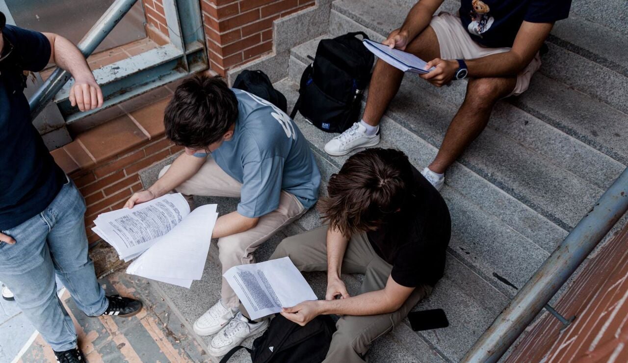 Arranca la PAU 2026 en la Comunidad de Madrid: Lengua y Filosof&iacute;a, las primeras pruebas para los estudiantes