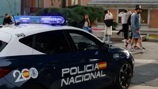 Foto de archivo de un coche patrulla de la Policía Nacional