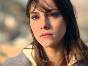  Zerrin acepta casarse con Demir tras confesarle que se acost&oacute; con Kaya