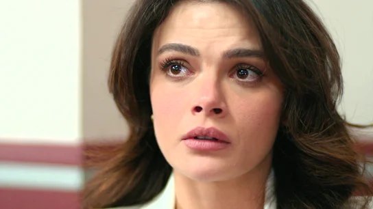 Cihan frena el divorcio con una sorprendente declaración de amor ante el juez: "La quiero" Cihan frena el divorcio con una sorprendente declaración de amor ante el juez: "La quiero"