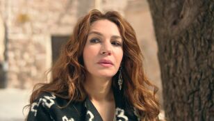 Zerrin confiesa su secreto a Nare y le suplica que no hable con Sahin: "No nos queda otra opci&oacute;n"