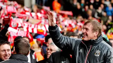 Kenny Dalglish, en su época de entrenador del Liverpool en 2012 Kenny Dalglish, en su época de entrenador del Liverpool en 2012