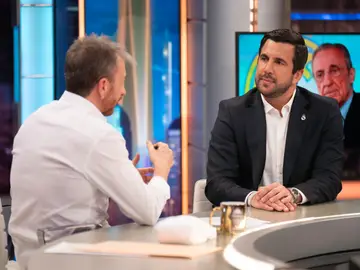 Enrique Riquelme analiza el nuevo Santiago Bernabéu Enrique Riquelme analiza el nuevo Santiago Bernabéu