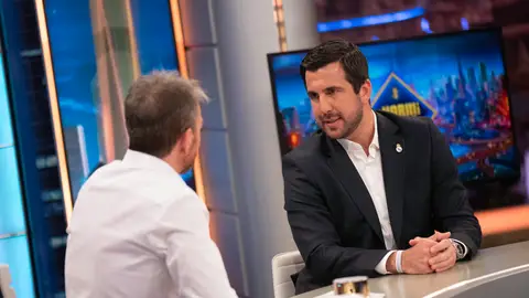 "Rodri jugará en el Real Madrid": la primera gran promesa de Enrique Riquelme en El Hormiguero "Rodri jugará en el Real Madrid": la primera gran promesa de Enrique Riquelme en El Hormiguero
