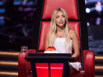 Ana Mena en La Voz Kids