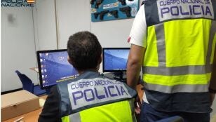 Agentes del Grupo de Atracos de la Polic&iacute;a Nacional.