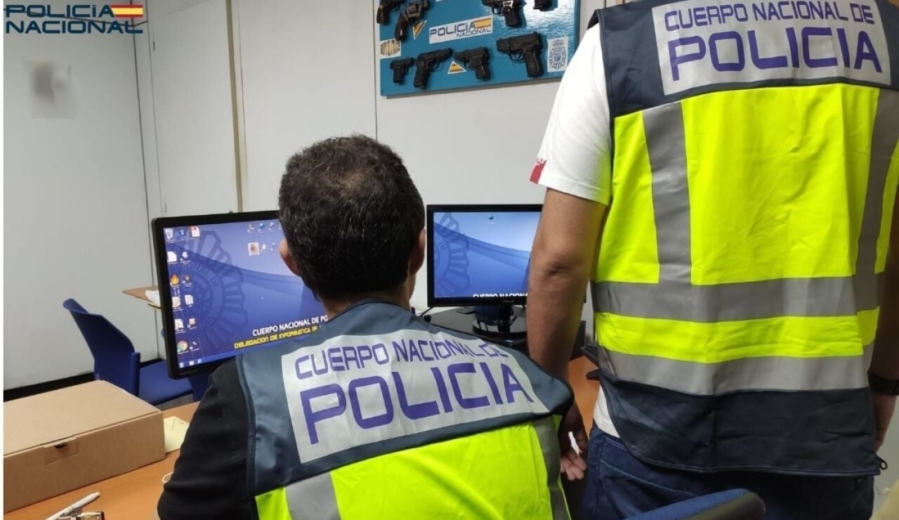 Agentes del Grupo de Atracos de la Polic&iacute;a Nacional.