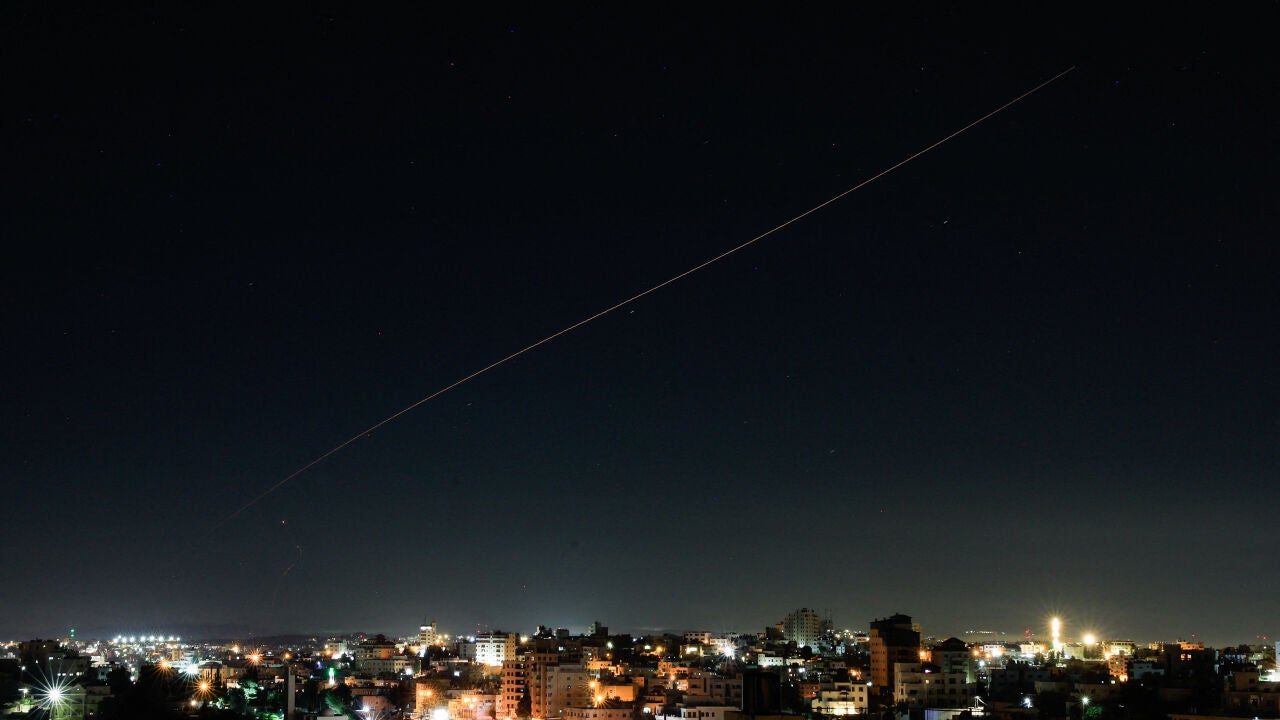 Irán lanza misiles contra Israel y activa las alertas en "varias zonas" del país
