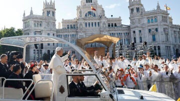 El papa Le&oacute;n XIV llega a Cibeles