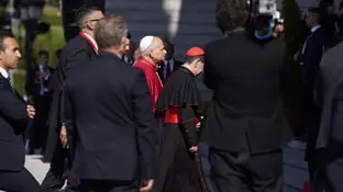 El papa Léon XIV durante la visita a la catedral de la Almudena El papa Léon XIV durante la visita a la catedral de la Almudena