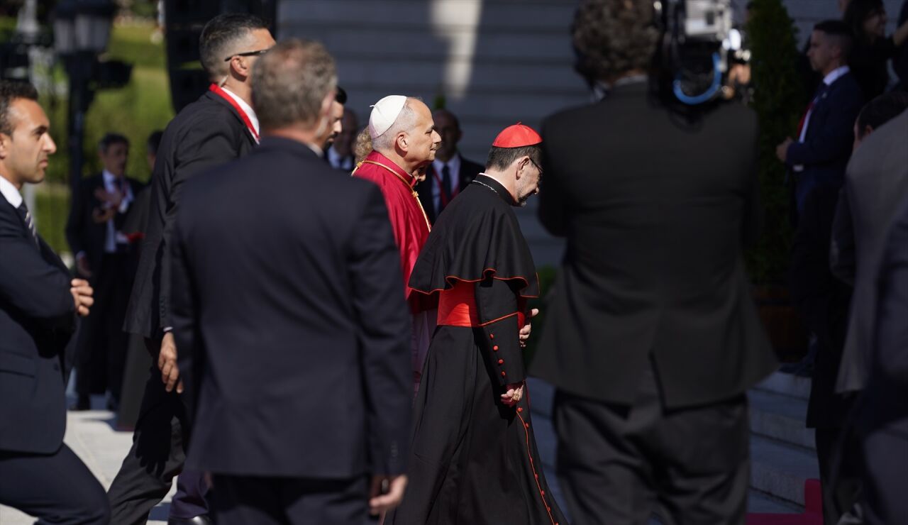 El papa L&eacute;on XIV durante la visita a la catedral de la Almudena