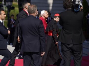 El papa L&eacute;on XIV durante la visita a la catedral de la Almudena