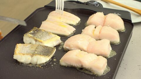 Cocínalos en una plancha