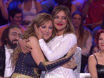  El abrazo de Merche a Mar&iacute;a Parrado en Tu cara me suena