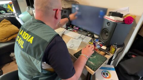 Detenido en C&aacute;diz un hombre por posesi&oacute;n de pornograf&iacute;a infantil con beb&eacute;s
