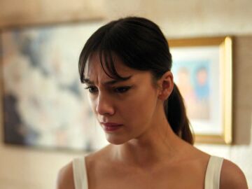 Zerrin se prepara para casarse con Demir