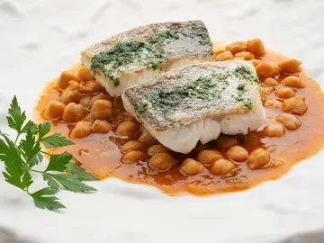 Merluza con garbanzos Merluza con garbanzos