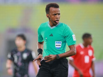 Omar Abdulkadir Artan, en un partido de 2025