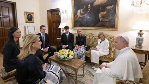 Familia real española con el papa León XIV en Madrid Familia real española con el papa León XIV en Madrid