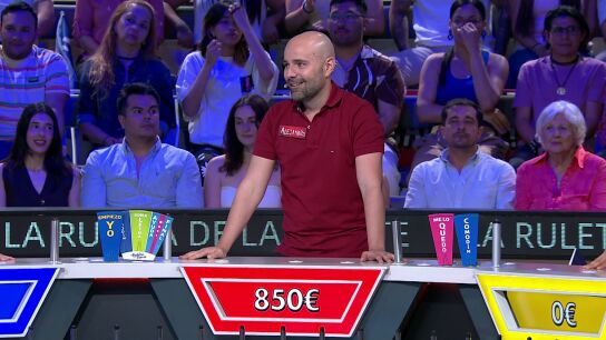 Alejandro triunfa gracias a la mala suerte de Nati en La ruleta