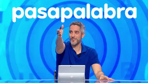 “Estáis buenos los dos…”: Roberto Leal, desesperado con un clasicazo en La Pista “Estáis buenos los dos…”: Roberto Leal, desesperado con un clasicazo en La Pista