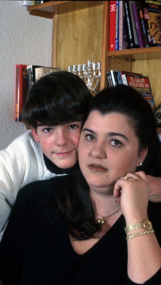 Cristina Blanco y su hijo Miguel Ángel Muñoz