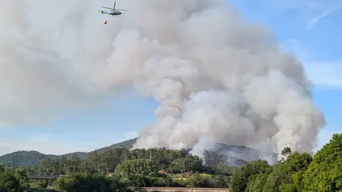 Incendio registrado en Padrón Incendio registrado en Padrón