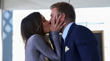 El beso de Victoria Beckham y David Beckham en el Paseo de la Fama de Hollywood El beso de Victoria Beckham y David Beckham en el Paseo de la Fama de Hollywood