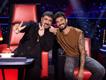 &iquest;Qui&eacute;n es Anto&ntilde;ito Molina? Este es el asesor de Antonio Orozco en La Voz Kids