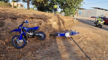 Motos