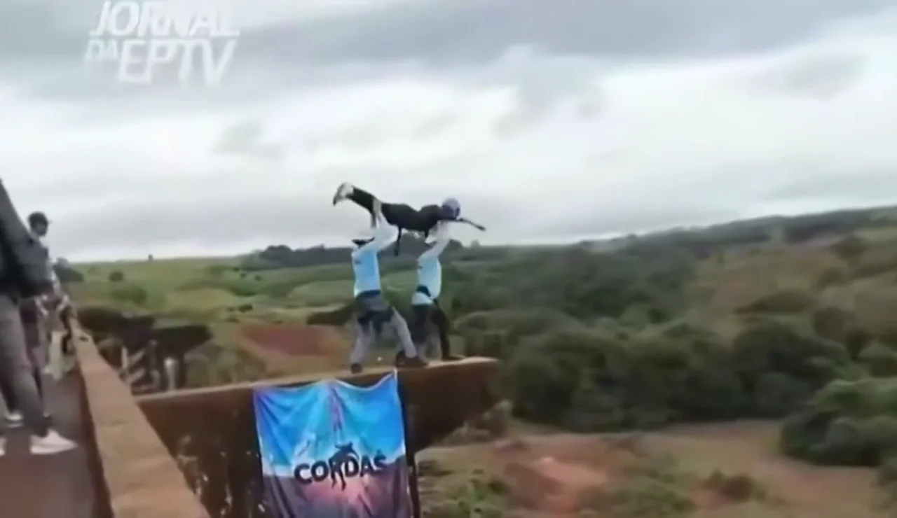 Muere una joven de 21 años haciendo puenting tras ser lanzada sin cuerda