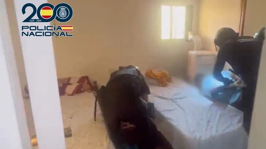 Liberadas nueve víctimas de una red dedicada a la explotación sexual de víctimas transexuales en Valencia Liberadas nueve víctimas de una red dedicada a la explotación sexual de víctimas transexuales en Valencia