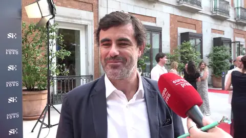 Antonio Matos hablando con la prensa Antonio Matos hablando con la prensa
