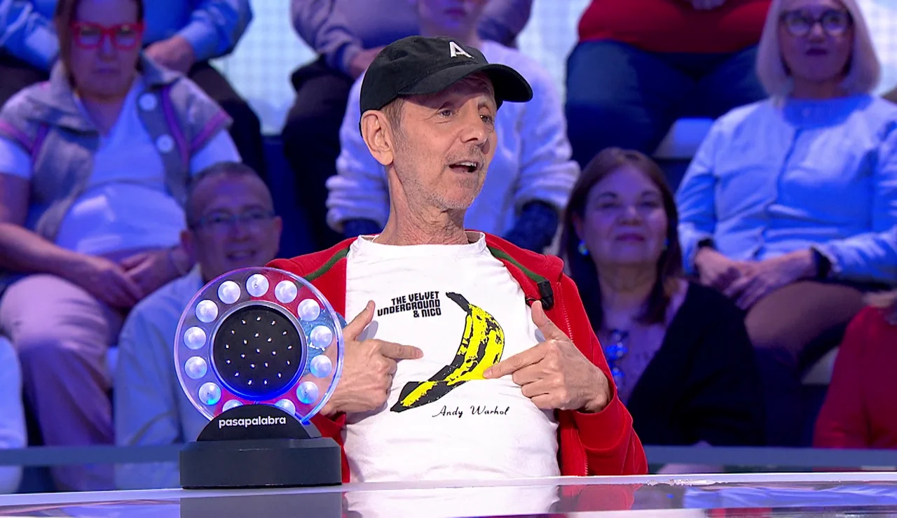 Ni su camiseta premonitoria salva a Alejo Stivel ante Alicia Borrachero