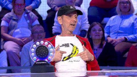 Ni su camiseta premonitoria salva a Alejo Stivel ante Alicia Borrachero