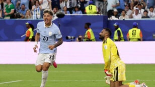 Maxi Araujo celebra su gol ante Arabia Saud&iacute;