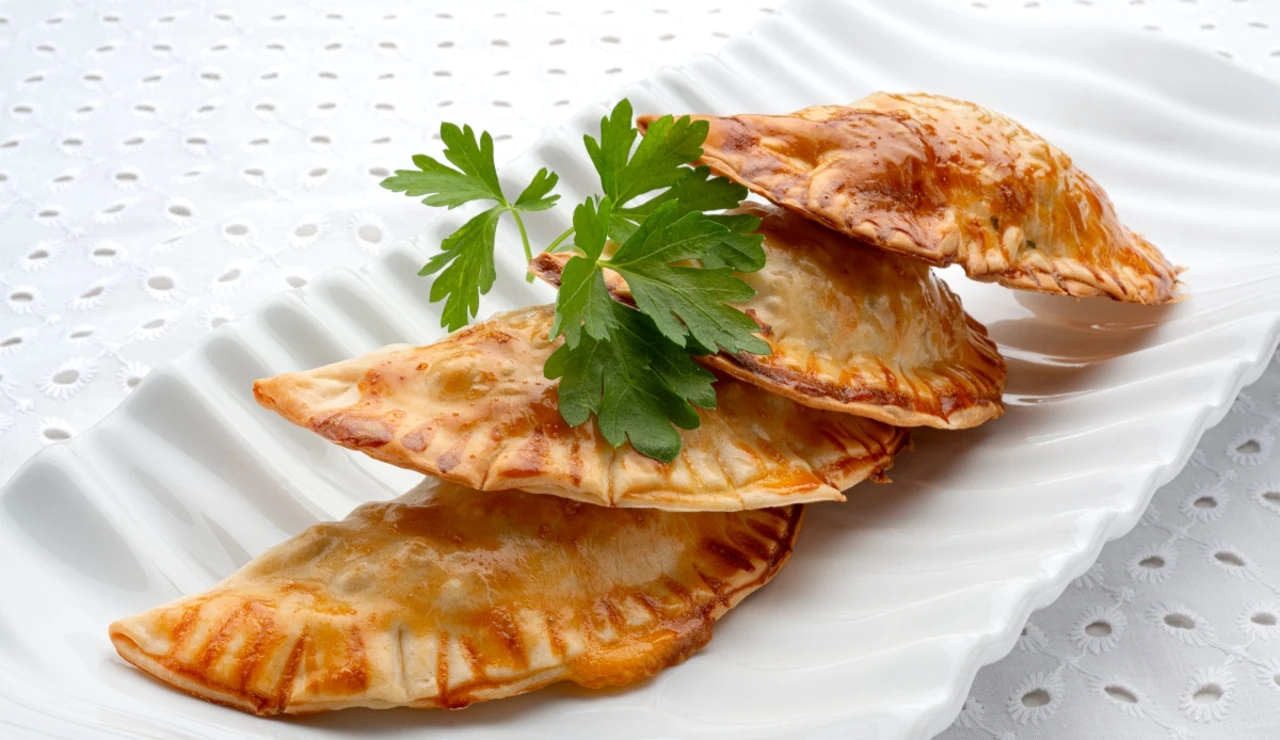 Empanadillas de carne con pasas
