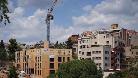 El 52,2% de hipotecas se firma a dos deudores y los prestatarios extranjeros suponen el 11,8%, seg&uacute;n notarios