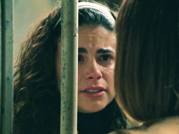 Nieves recibe la visita sorpresa de Mabel en uno de sus momentos m&aacute;s dif&iacute;ciles: &ldquo;Volveremos a estar juntas&rdquo;