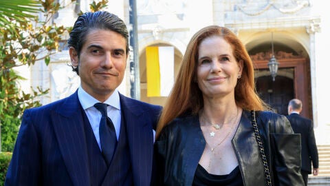 Olivia de Borbón y Julián Porras en el homenaje a Francisco de Borbón