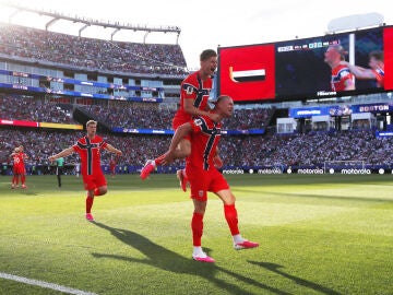 Erling Haaland celebra un gol ante Irak